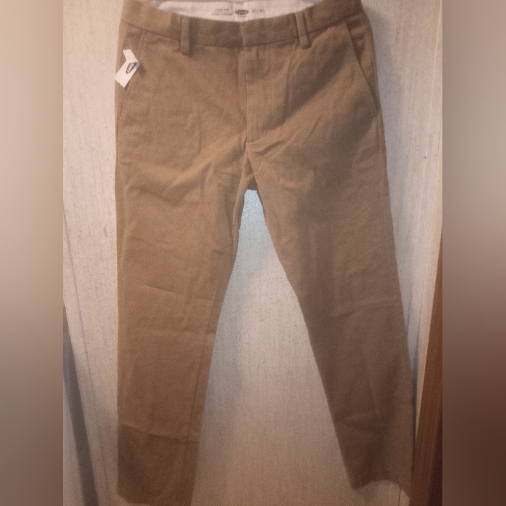 Old Navy Khakis Classic Straight Flat Front - Men's Size 32 x 34